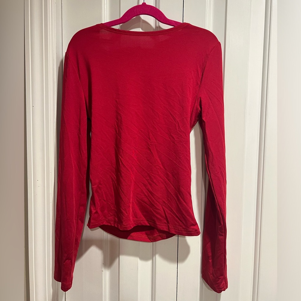 Red backless long sleeve top